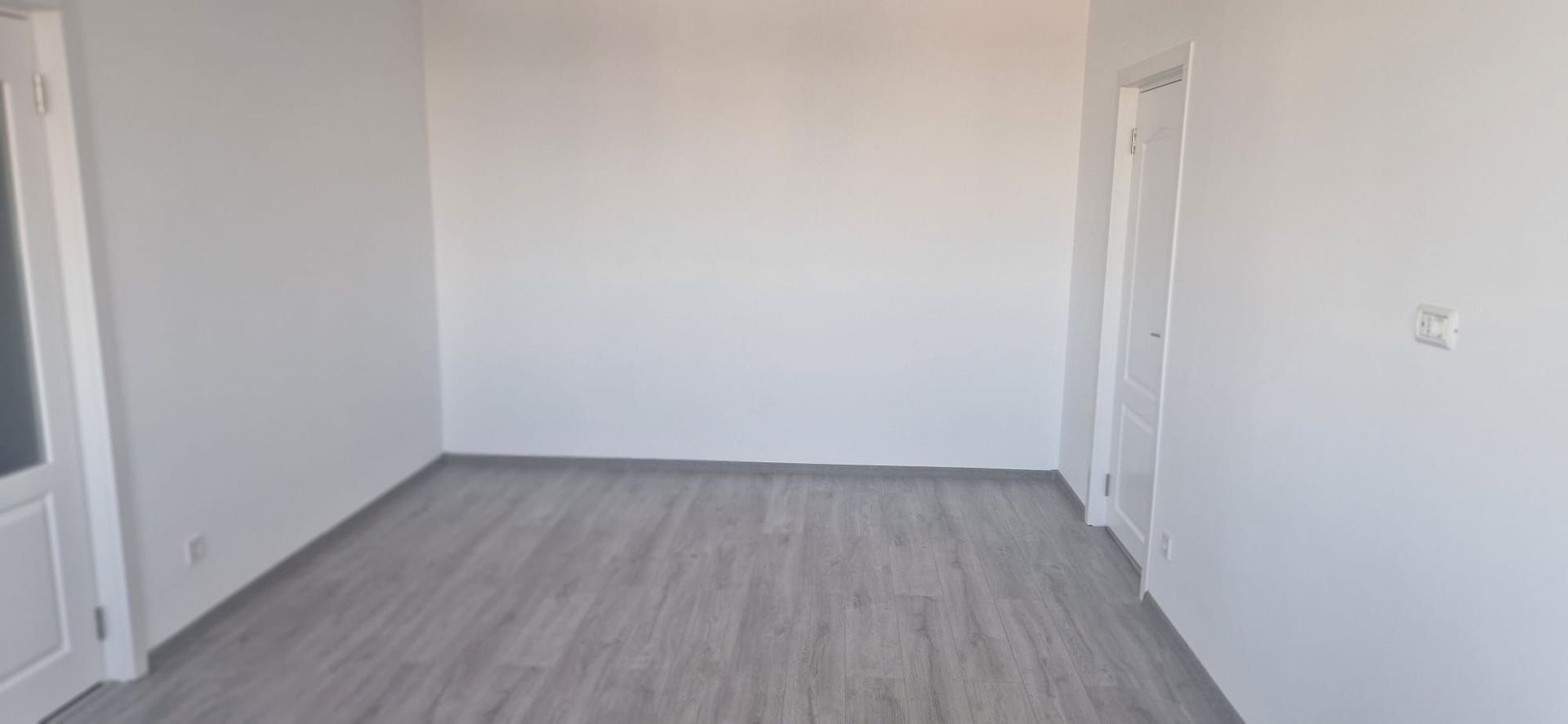 AP. 2 CAMERE DOMENII, NEMOBILAT, RENOVAT, METROU 5 MINUTE, COMISION 0% - Poză 2