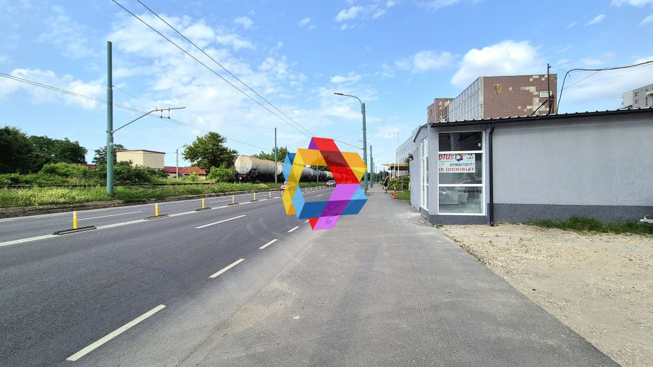 Spațiu de vânzare Brașov - 28 mp cu trafic auto intens - Poză 4