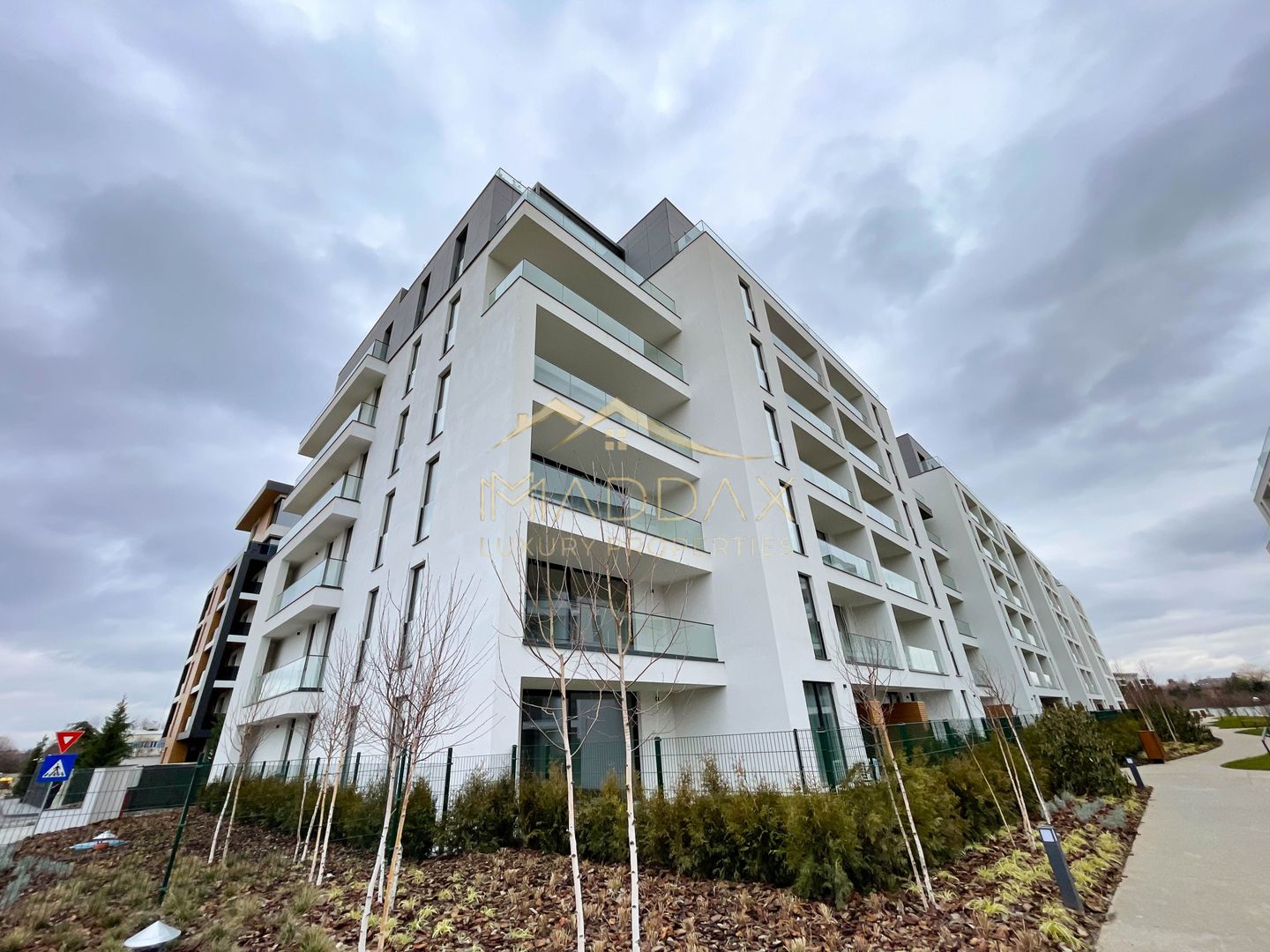 4 rooms apartment***181sqm***// 84sqm garden // Baneasa - Poză 33