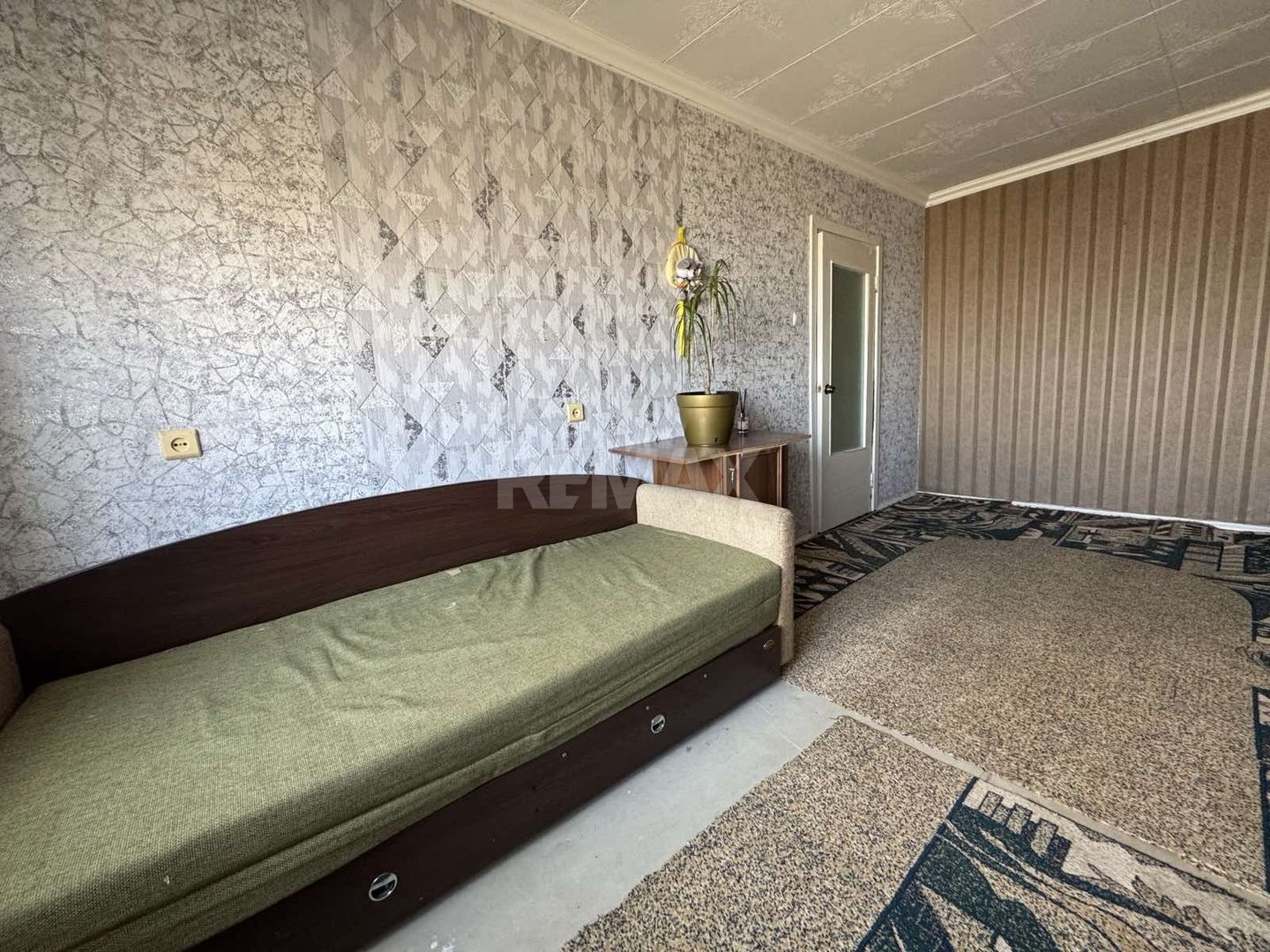 Se vinde apartament vizavi de parc - Poză 4