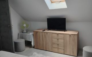Apartament modern 3 camere 65 mp utili balcon zona Vasile Aaron - Poză 6