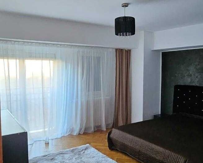 Apartament luminos rond Piata Alba Iulia - Poză 2