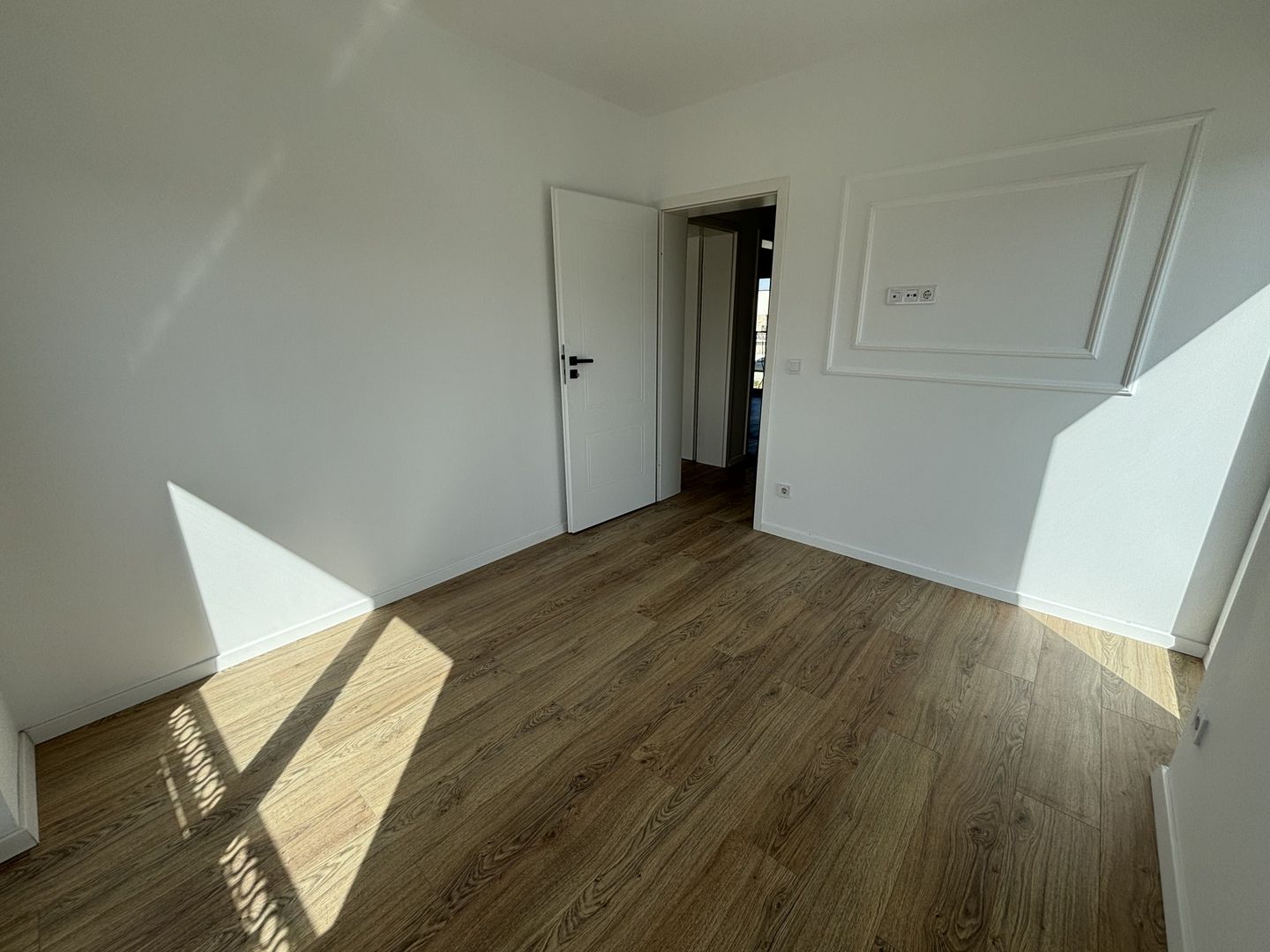 Casa cocheta 4 camere in Selimbar Triajului - Poză 39