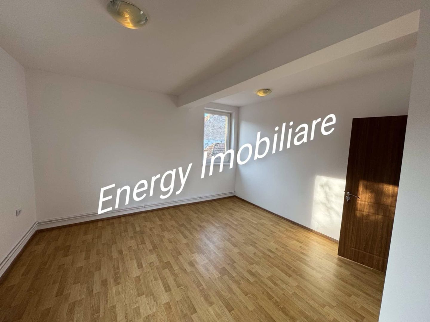 De  vânzare o casă cu 4 camere, în localitate Sîngiorgiu de Mureș - Poză 11