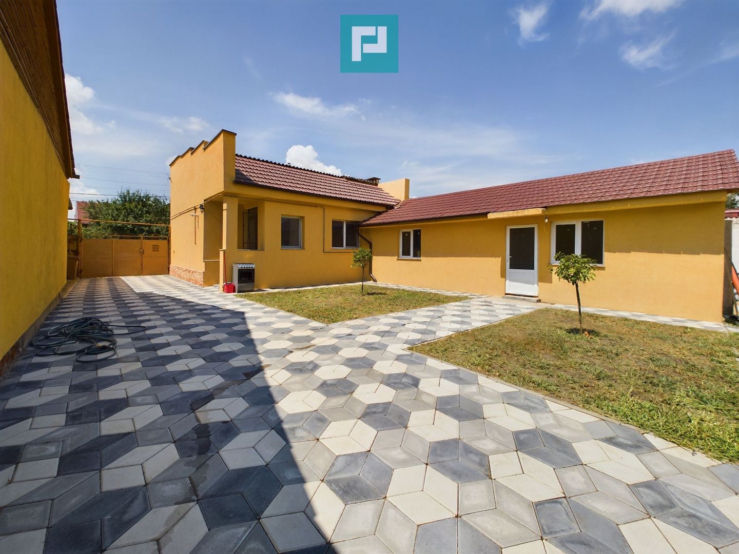 Casă P+M în Bujac - Poză 3