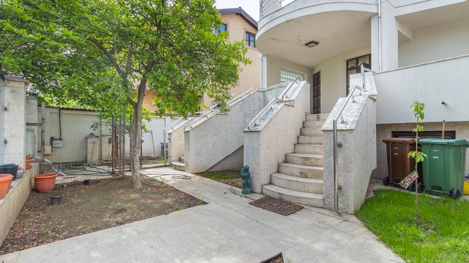 Bucureștii Noi- Vilă impresionantă- 400 mp utili- comision 0% - Poză 12