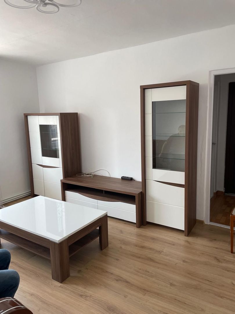 Apartament de inchiriat, 2 camere, 50mpu, mobilat, Lucian Blaga, Sebes - Poză 2