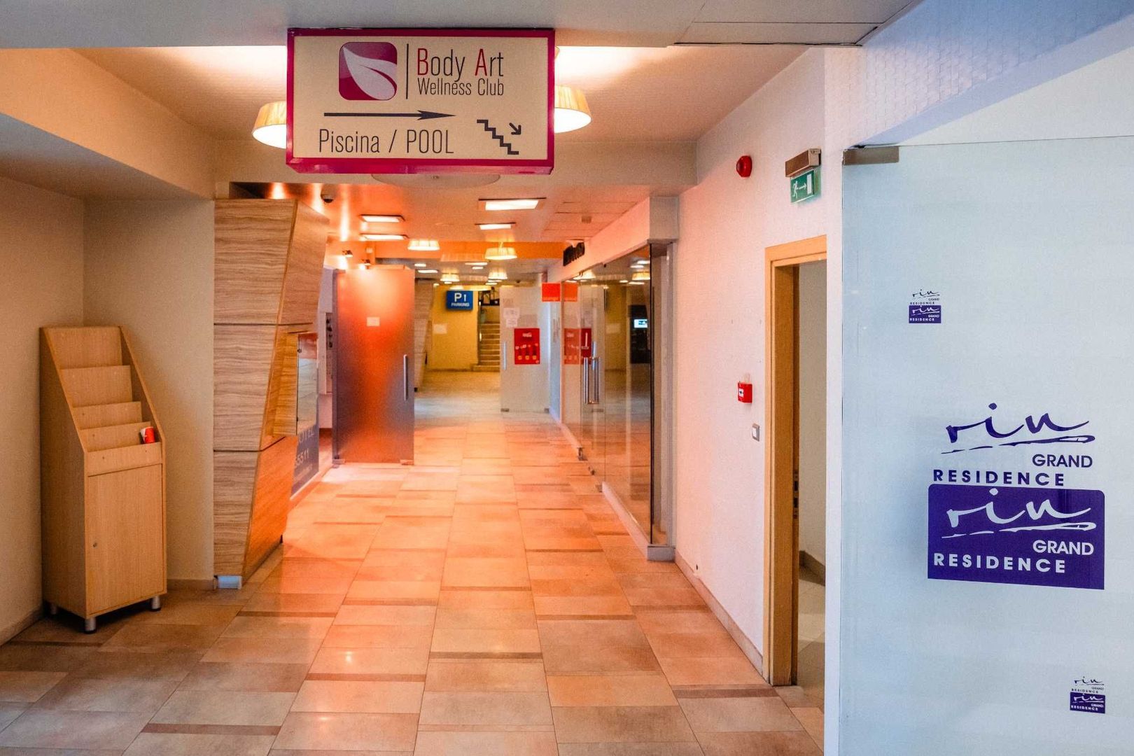 Inchiriere apartament 3 camere - RIN GRAND HOTEL - in hotel - Poză 8