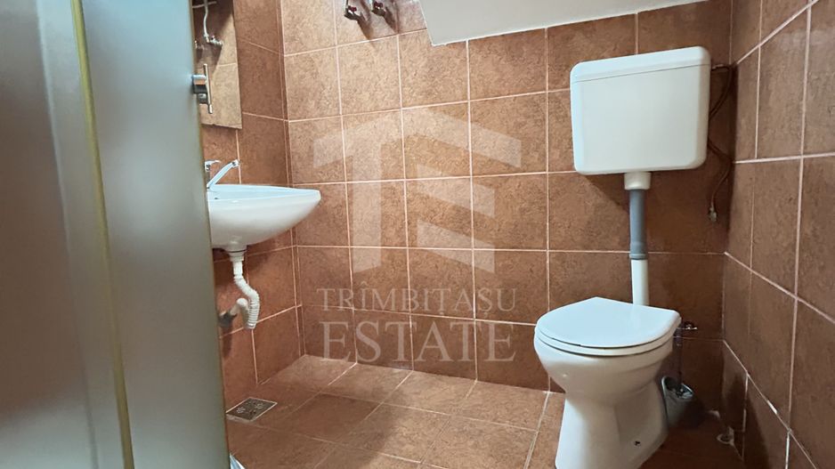 Casa P+1 ideala pentru 2 familii sau pentru inchiriere – zona centrala - Poză 8