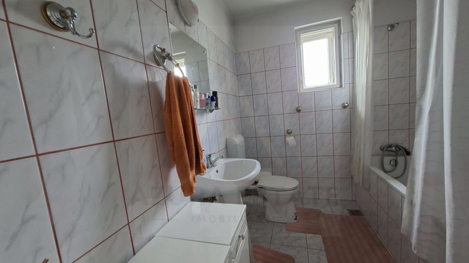 Casă individuală 283 mp utili cu teren 418 mp in zona Parcul Sub Arini - Poză 7