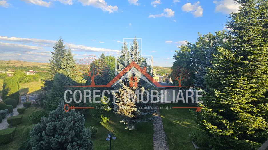 Casă premium D+P+E cu anexe si teren generos - Poză 37