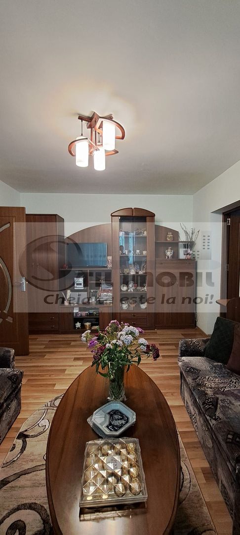 Apartment 2 camere, SD, 54mp et.3, Podu Roș - Poză 2