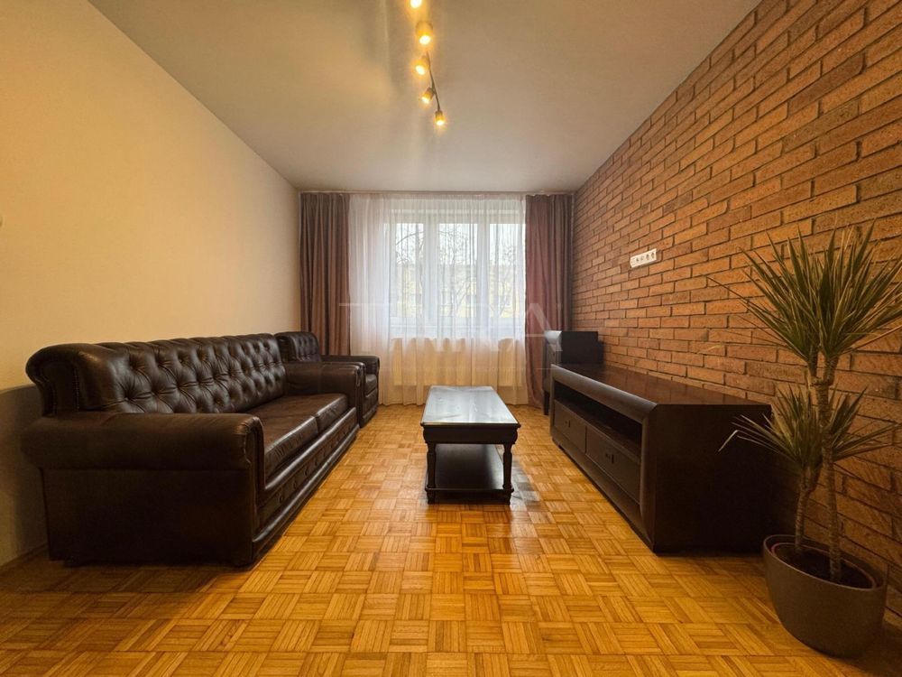 Apartament Modern cu 2 camere cu Acces la Curte - Poză 1