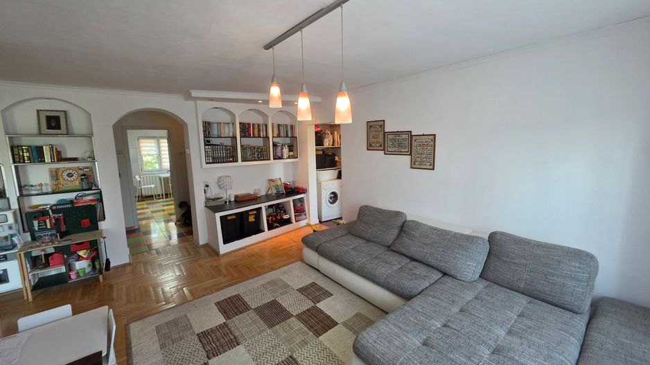Vand apartament cu 4 camere aproape de centru - Poză 8