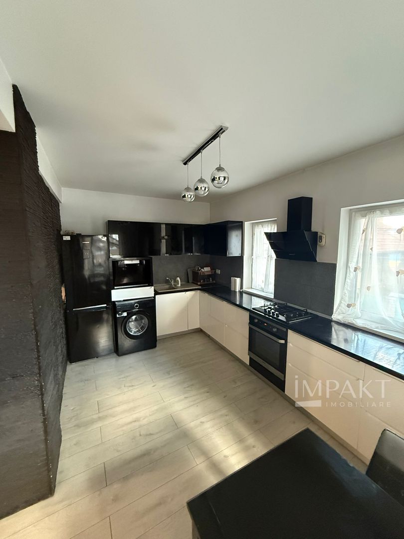 Apartament cu 3 Camere superb de inchiriat , zona Centrală - Poză 8