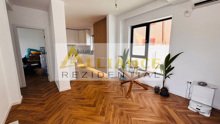 Casa  individuala cu piscina incalzita  5 camere 120 mp utili 280 - Poză 6