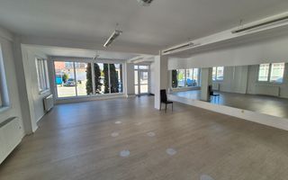 Spatiu comercial 109,54 mp + teren 222 mp + 2 locuri de parcare - Varteju - Poză 2