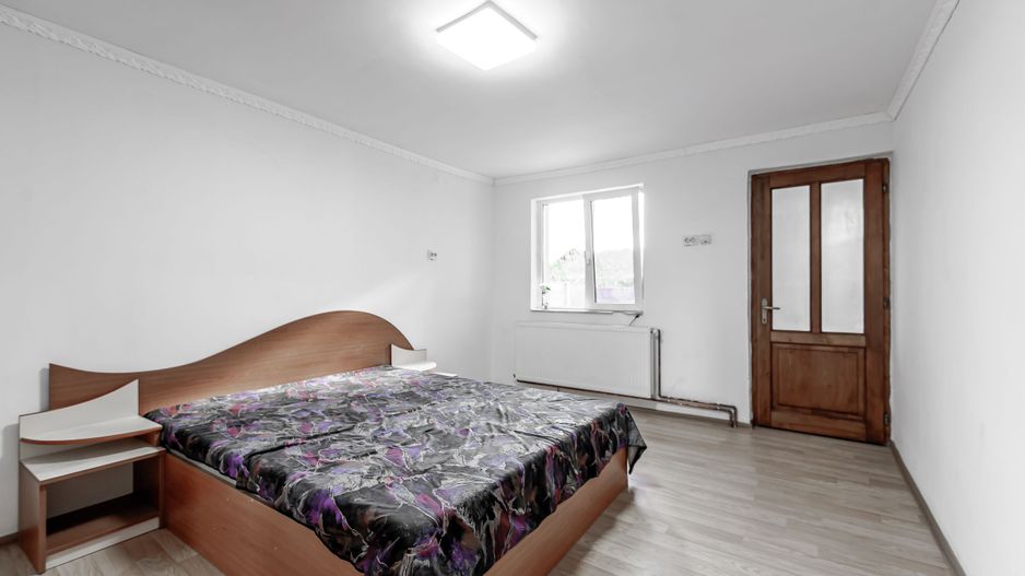 Casă renovată complet în Sânleani/Livada. - Poză 4