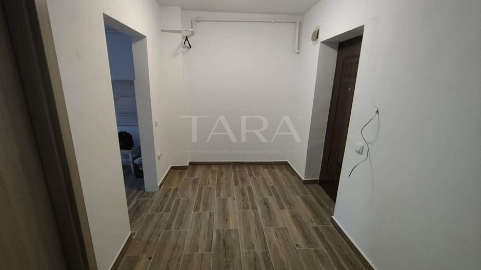Apartament cu 1 cameră și balcon, mansardă în imobil cu 4 etaje. - Poză 5