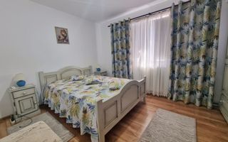 Apartament 2 camere, mobilat, utilat, Cetate - Poză 4
