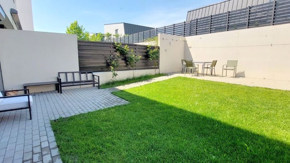 De vânzare casă premium tip duplex,  vedere spre Lacul Brates, comision 0% - Poză 4