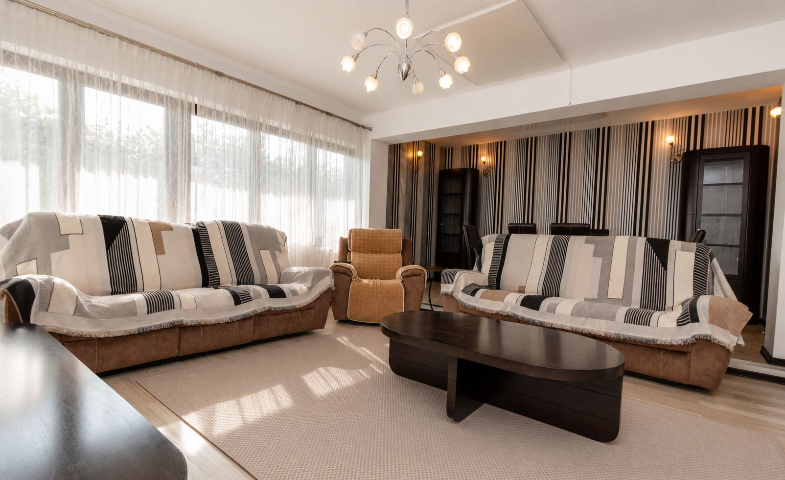 Casa individuala 6 camere, 214mpu,509 mp teren, 5km de Bucuresti, 2013 - Poză 11