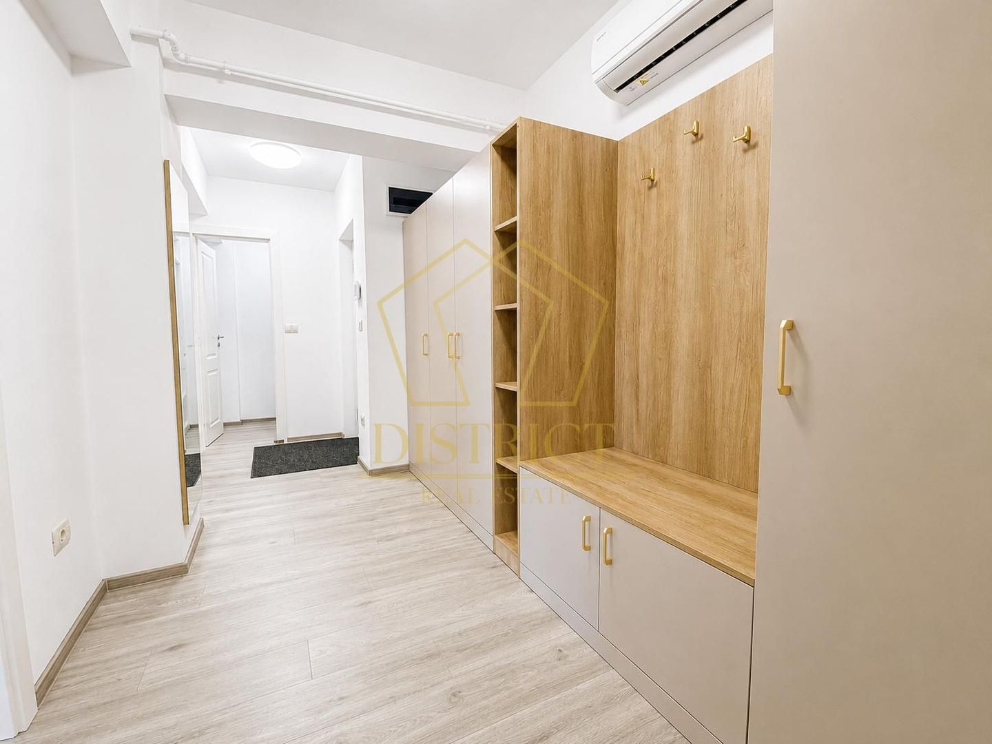 Apartament superb cu 2 camere | Giroc - Poză 12