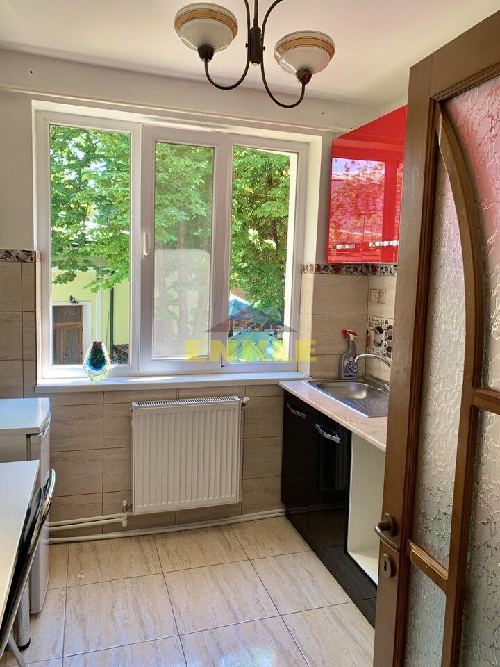 De vanzare apartament cu 2 camere, Zona Pietonalul Unirii, Etaj 1. - Poză 7