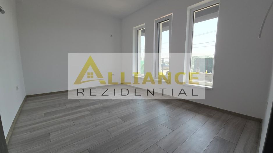 Vila 5 Camere | La 100 m de Blv. - Poză 9