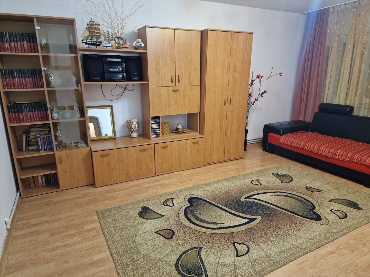 Apartament 3 camere- Cartier George Enescu - Poză 1