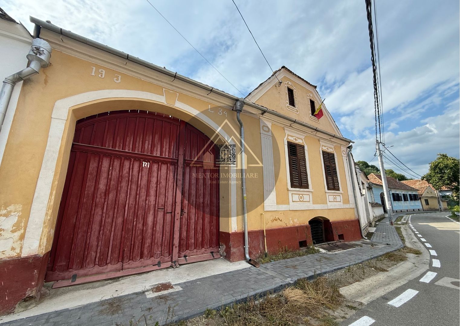 Casa saseasca, de vanzare la Richis - Transilvania - Poză 2