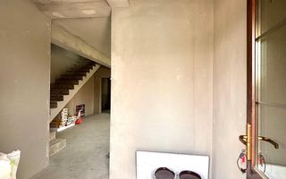 Duplex cu 4 camere, vatra satului, toate utilitatile - Sacalaz - Poză 3