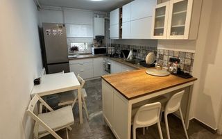 Apartament 3 camere Etaj 2 |  Complexul Studenntesc | Zona Linistita - Poză 1