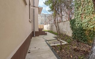 Piata Muncii, casa 87 mp totali, 179 mp curte libera, ideala birouri - Poză 10