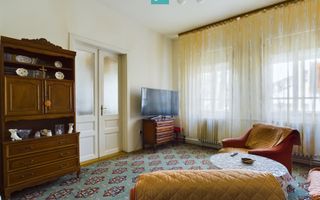 Casă individuală cu teren de 1100 mp și 3 apartamente în curte - Poză 2