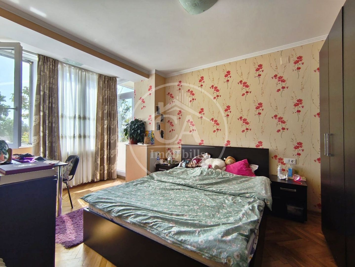 Apartament de vânzare cu 4 camere în zona Decebal, Oradea - Poză 8