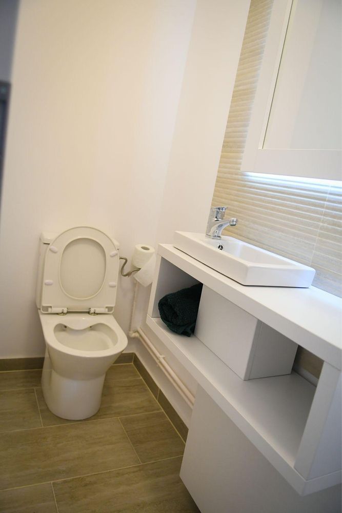 3 camere decomandat, instalatii noi, etaj 2, zona Sebastian - Poză 4