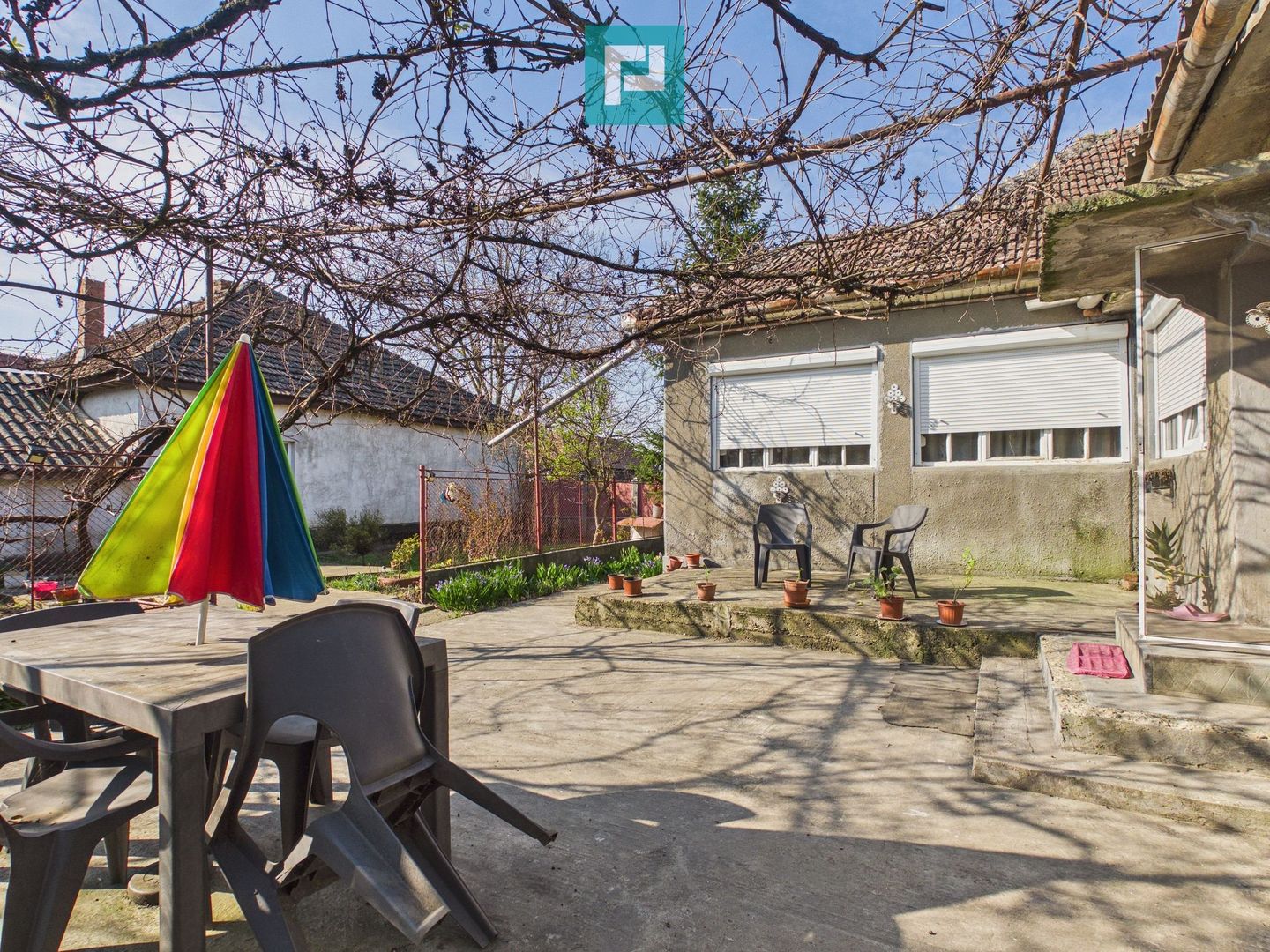 Casă cu 3 camere din văiugă în Macea - Poză 12