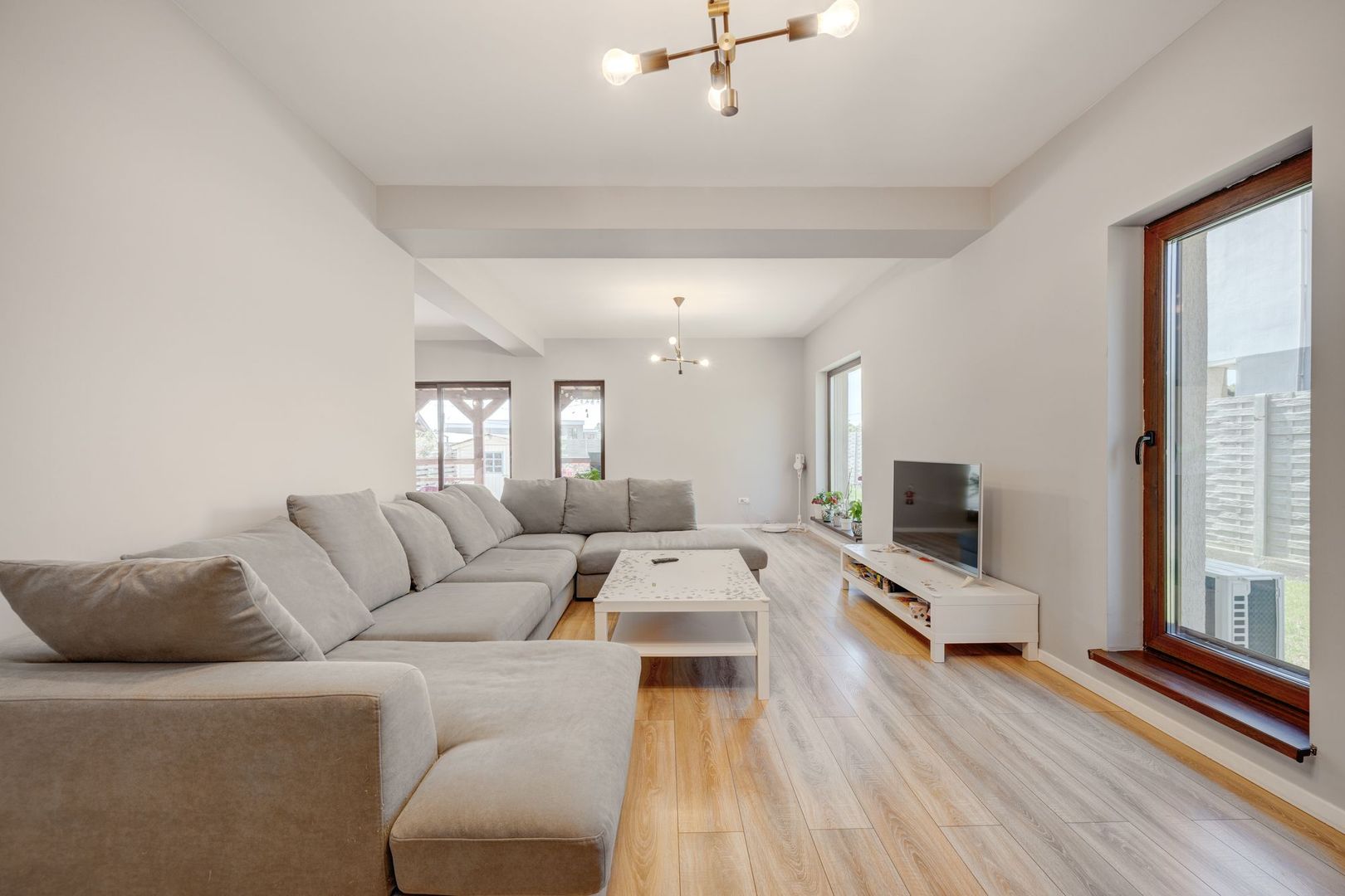 Casa în Stil American ! Mogosoaia/Chitila ! Regie Proprie ! - Poză 5