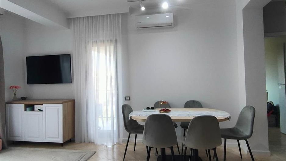 Apartament  3 camere in bloc nou cu parcare privata in zona centrala - Poză 14
