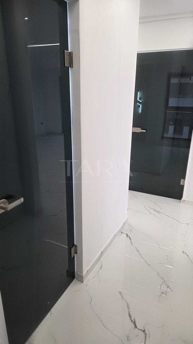 Apartament 3 camere ultrafinisat, zona Metro - Poză 2