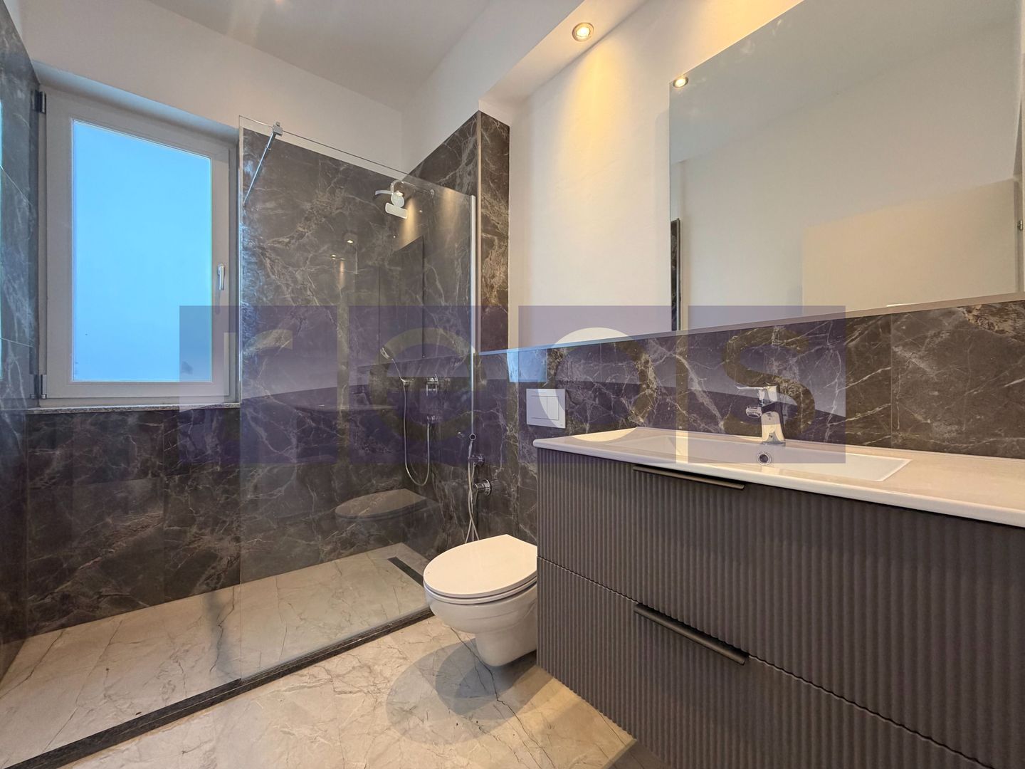 VANZARE CASA 5 CAMARERE | 400 MP | TUNARI - Poză 14