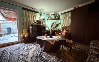 Casa 5 camere, foișor , garaj și teren 800mp cu toate utilitățile! - Poză 12