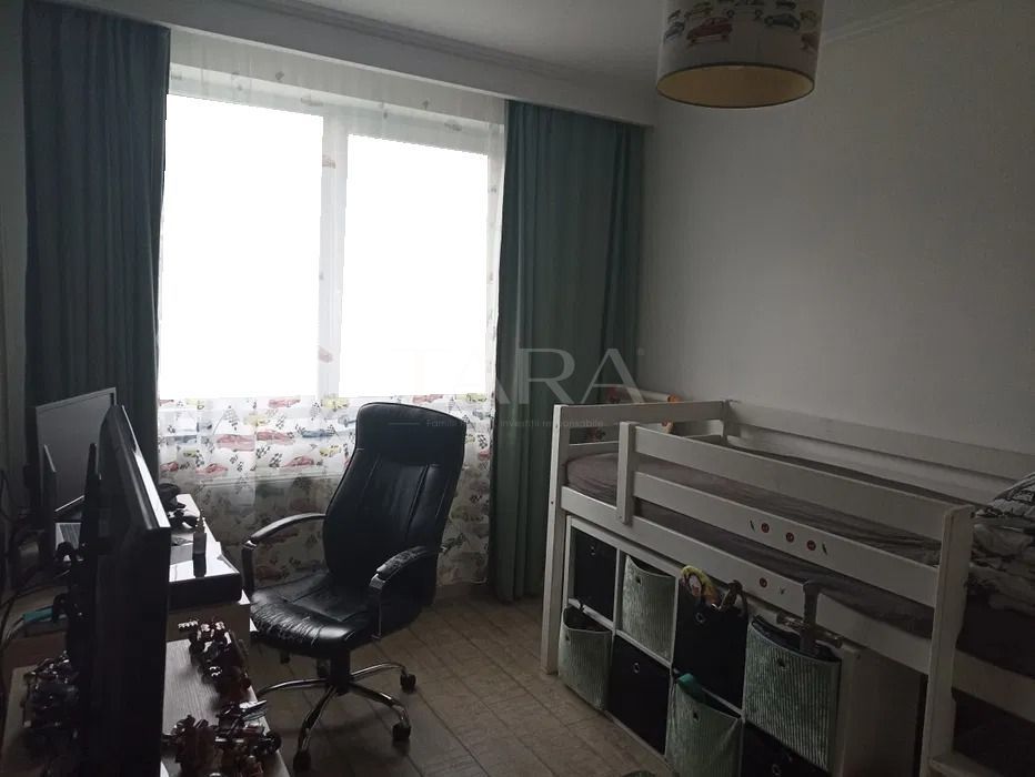 Apartament cu 3 camere de vanzare in Floresti - Poză 4