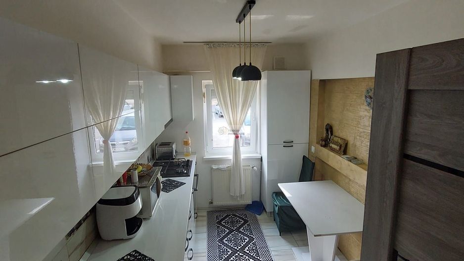 Apartament 3 camere/PARTER/IPJ /str. Lupeni/FOCSANI - Poză 3