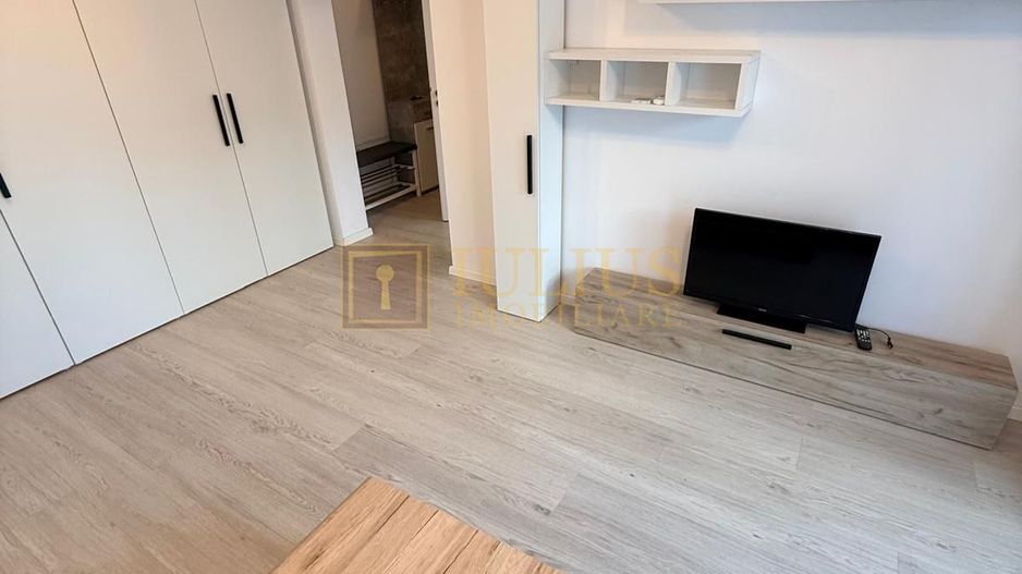 2 camere| Dumbravita| curte mare| terasa generoasă| loc de parcare| - Poză 13