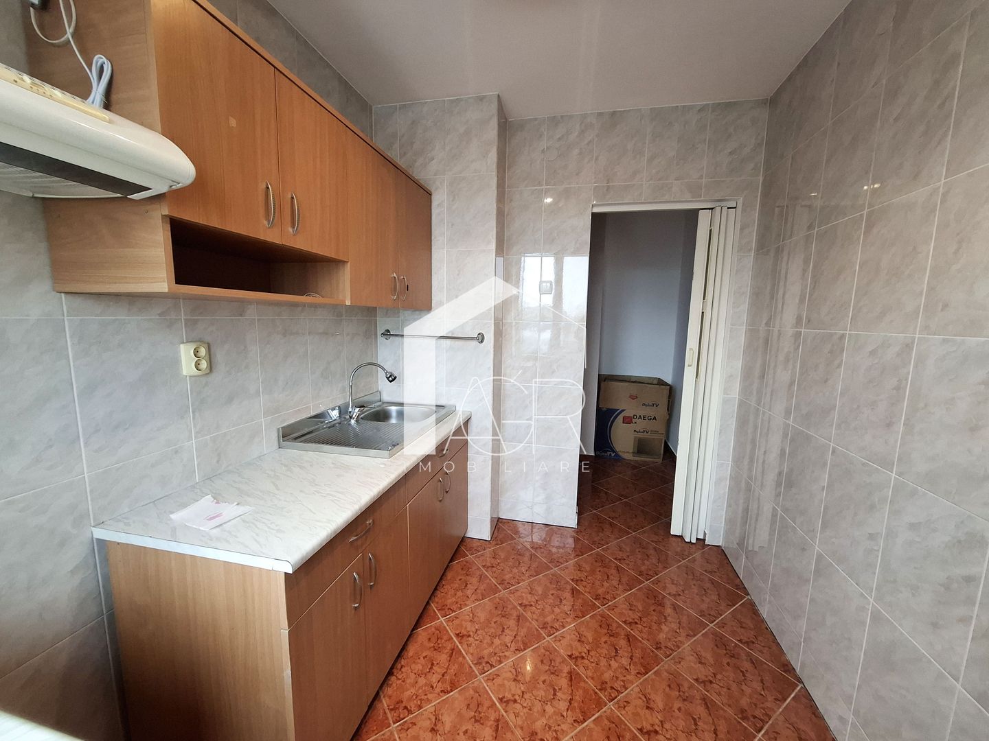 Apartament cu 2 camere, semidecomandat, Ultracentral - Poză 5