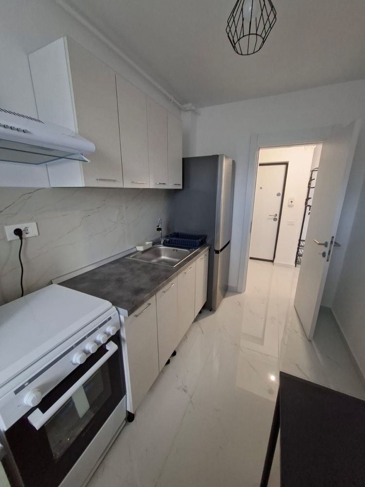 Garsonieră de închiriat Apărătorii Patriei Prima închiriere Centrală proprie - Poză 3