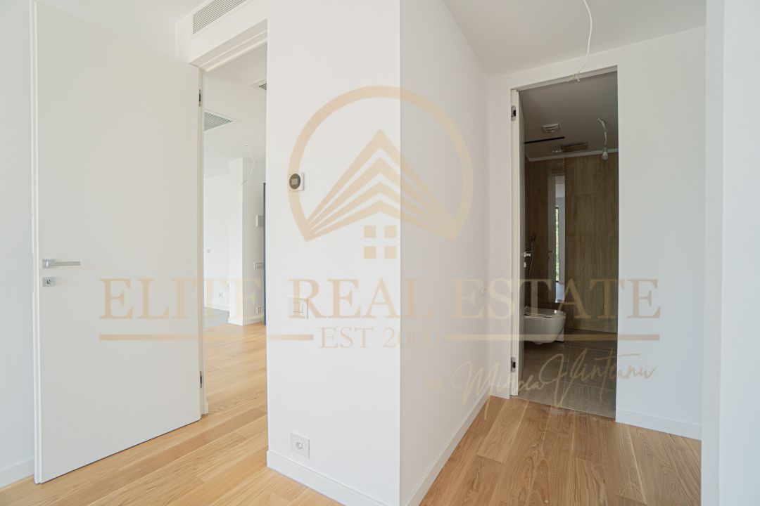 Stațiunea Mamaia - Vânzare apartament cu 2 camere, 2 bai cu vedere la mare. - Poză 20