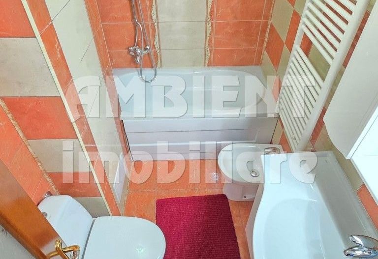Apartament cu 3 camere, mobilat si utilat, etaj 1, zona Centru; - Poză 6